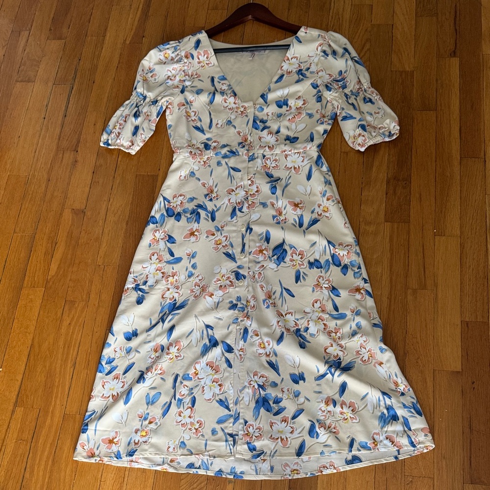 BCBGeneration. Floral Puff Sleeve Dress
